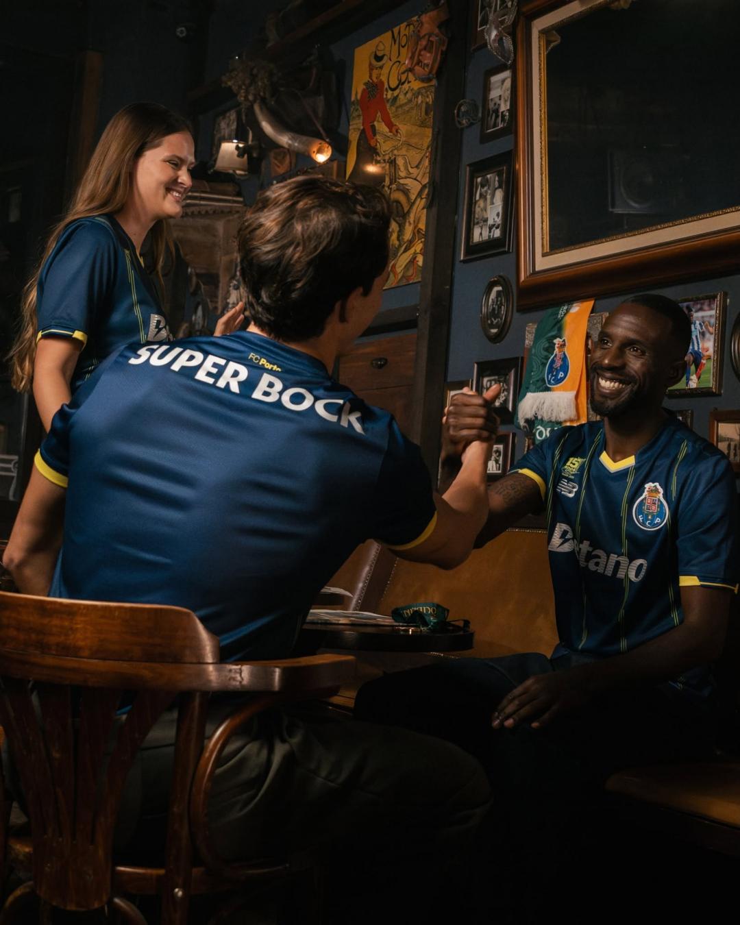 RODRIGO AND ANNA ALONGSIDE VARELA FOR FC PORTO