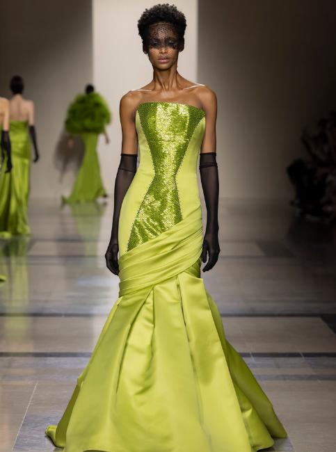 AILINY DESFILA PARA GEORGE CHAKRA NA HAUTE COUTURE DE PARIS